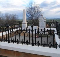 Hamilton Humes Grave - Tourism Gold Coast