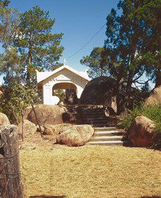 Stanthorpe Soldiers Memorial - Tourism Gold Coast 1