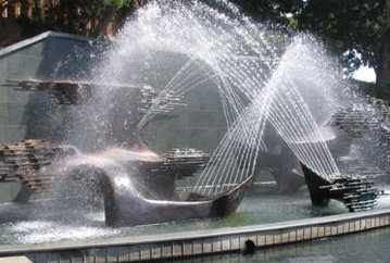 Newcastle Art Gallery - Gold Coast 0