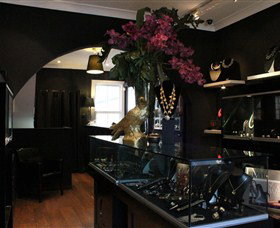 Pierre Winter Fine Jewels - Tourism Gold Coast 0