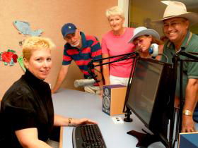 Charleville - School Of Distance Education Tour - Tourism Gold Coast 0