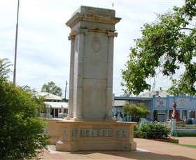 Charleville War Memorial - Tourism Gold Coast 0