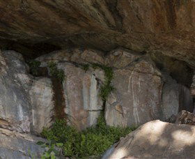 Nanguluwur Rock Art Site And Walk - Tourism Gold Coast 1
