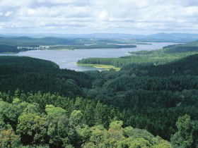 Lake Tinaroo - Tourism Gold Coast 0