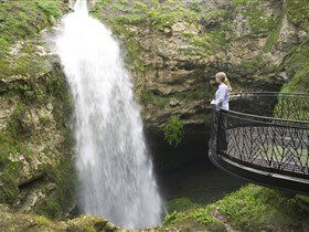 Cave Gardens - Tourism Gold Coast 2