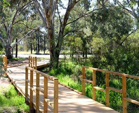 Green Corridor Walking Track - Tourism Gold Coast 0