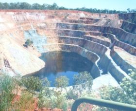 Peak Hill Open Cut Experience - Gold Coast 0
