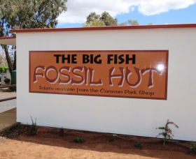 Big Fish Fossil Hut At Peak Hill - Gold Coast 0