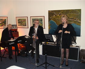 Jayes Gallery And Cafe - Tourism Gold Coast 2