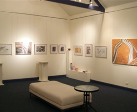 Jayes Gallery And Cafe - Tourism Gold Coast 3