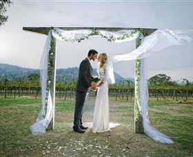 Amulet Vineyard And Beechworth Cider - Tourism Gold Coast 1