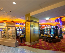 Hellenic Club Of Canberra - Tourism Gold Coast 1