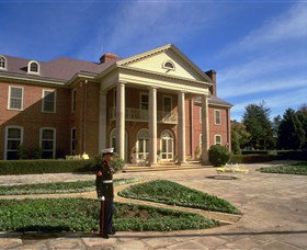 United States Of America, Embassy Of The - Tourism Gold Coast 1