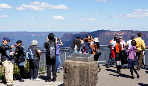Echo Point Lookout (Three Sisters) - Tourism Gold Coast 1