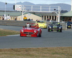 Wakefield Park Motor Racing Circuit - Tourism Gold Coast 0