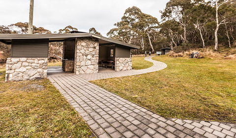 Thredbo River Picnic Area - Tourism Gold Coast 1