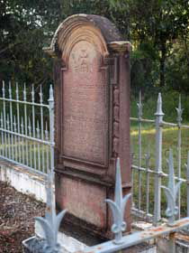 Pioneer Graves - Tourism Gold Coast 0