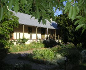 Raglan Gallery And Cultural Centre - Tourism Gold Coast 1