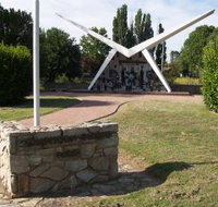 Southern Cloud Memorial - Tourism Gold Coast