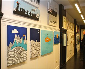 Bondi Art Lounge - Tourism Gold Coast 2