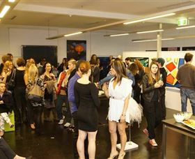 Bondi Art Lounge - Tourism Gold Coast 0