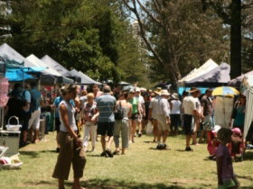 Burleigh Art And Craft Markets - Tourism Gold Coast 1