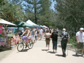 Burleigh Art And Craft Markets - Tourism Gold Coast 2