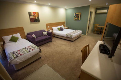 Ibis Styles Orange - Tourism Gold Coast 0