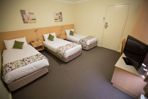 Ibis Styles Orange - Tourism Gold Coast 3