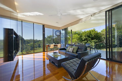 Glass On Glasshouse - Tourism Gold Coast 0