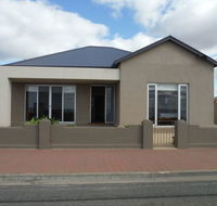 Stansbury Beach House - Tourism Gold Coast