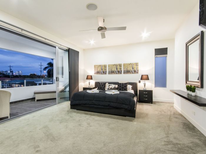 Broadbeach Waters QLD Tourism Gold Coast