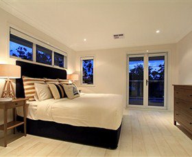 The Beach House Sanctuary Point - Tourism Gold Coast 3