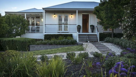 The Summer House - Tourism Gold Coast 0