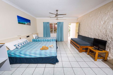 Eurong Beach Resort - Tourism Gold Coast 9