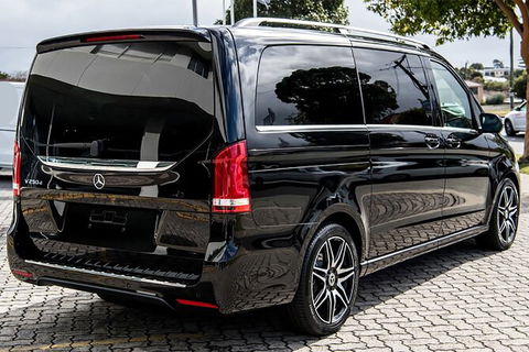 Chauffeured Airport Transfer By Luxury Vehicle - Tourism Gold Coast 5