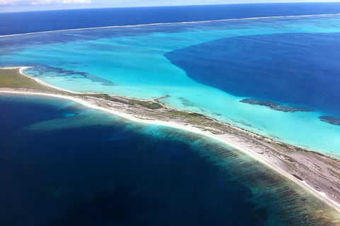 Abrolhos Islands Fixed-Wing Scenic Flight - Tourism Gold Coast 0