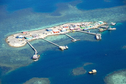 Abrolhos Islands Fixed-Wing Scenic Flight - Tourism Gold Coast 5