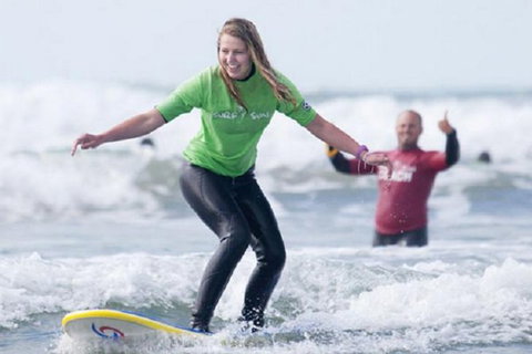 Learn To Surf At Middleton Beach - Tourism Gold Coast 1