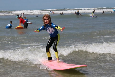 Learn To Surf At Middleton Beach - Tourism Gold Coast 3