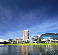 Adelaide Super Saver Adelaide City Sightseeing Tour plus Barossa Valley and Hahndorf Tour - Tourism Gold Coast
