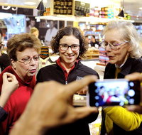 Adelaide Central Market Delicious Lunch Tour - Tourism Gold Coast