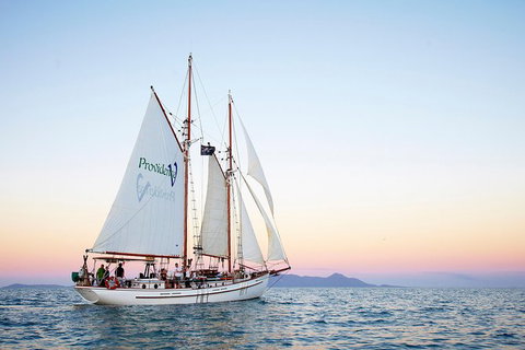 Whitsundays Sunset Sailing Cruise - Tourism Gold Coast 0