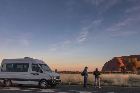 Highlights Of Uluru Including Sunrise And Breakfast - Tourism Gold Coast 3