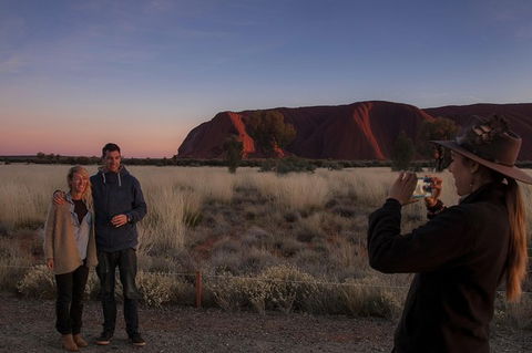 Highlights Of Uluru Including Sunrise And Breakfast - Tourism Gold Coast 1