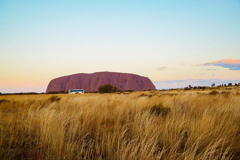 Uluru & Kata Tjuta Sights & Sounds - Tourism Gold Coast 21