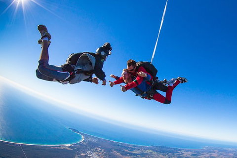 Byron Bay Tandem Sky Dive - Tourism Gold Coast 5