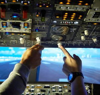 Airliner-737 - 30 minutes - Flight Simulator Experience - Tourism Gold Coast