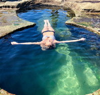 Figure 8 Pools Photography  Hike Tour from Sydney - Tourism Gold Coast