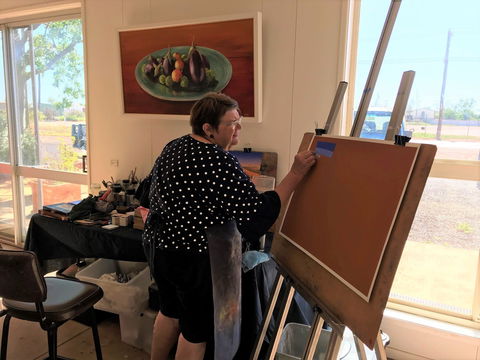 Lyn Barnes Gallery - Tourism Gold Coast 1